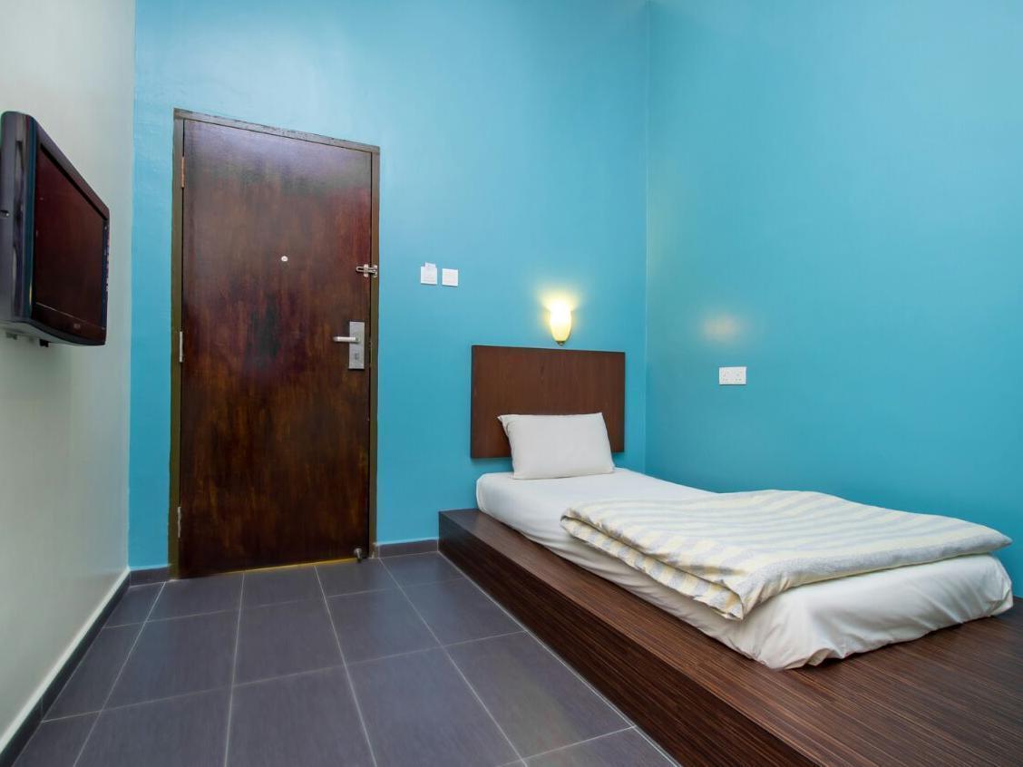 Ample Hotel Skudai Buitenkant foto