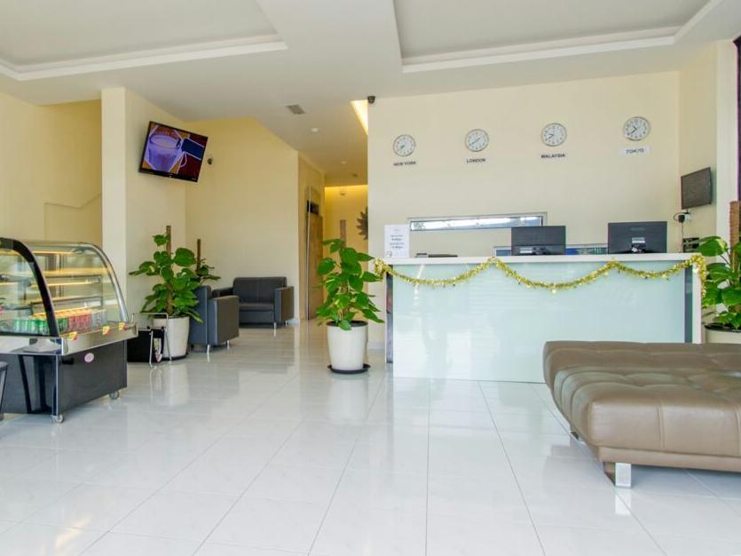 Ample Hotel Skudai Buitenkant foto
